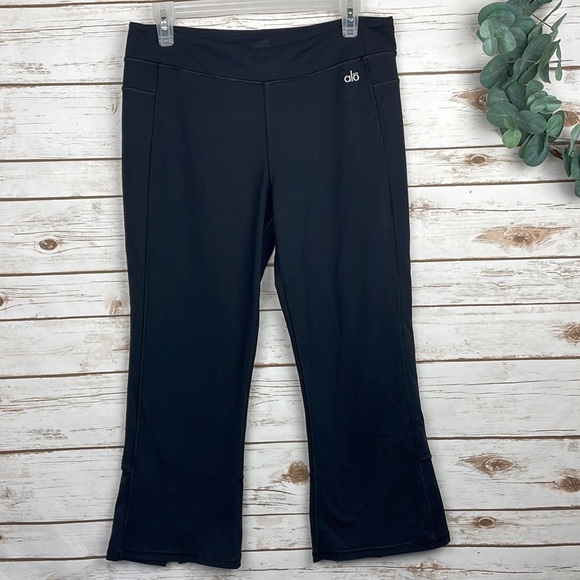 ALO Yoga Pants - ALO Mid Calf Yoga Leggings Split Hem Sz. L